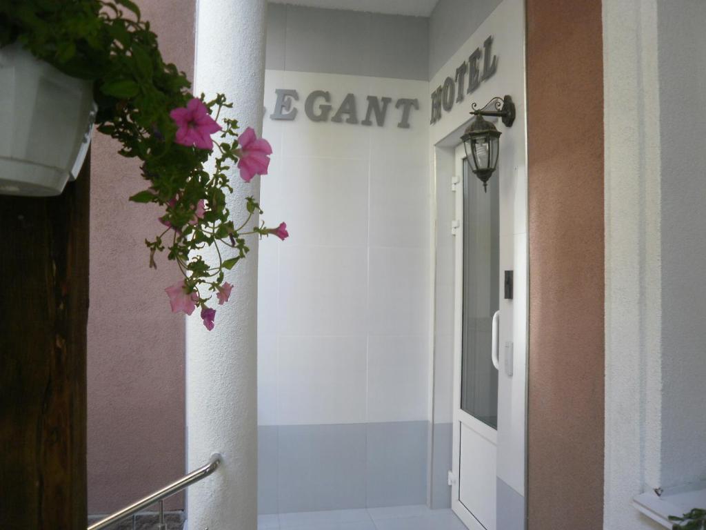 Hotel Elegant Kiew Exterior foto