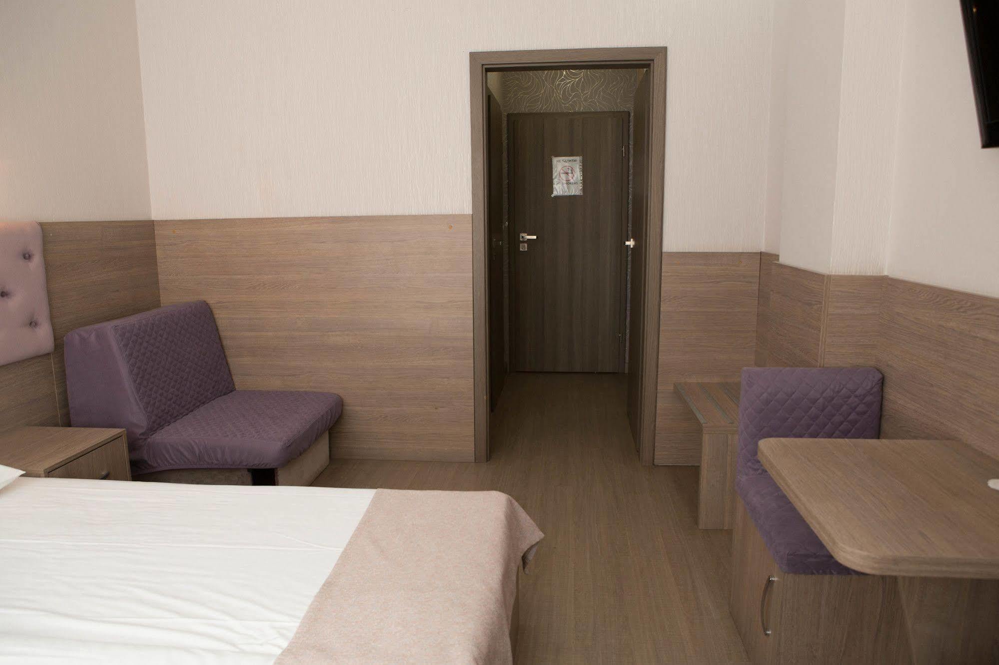 Hotel Elegant Kiew Exterior foto